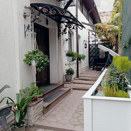 Ferienwohnung White House Parc Carol Bukarest Exterior foto